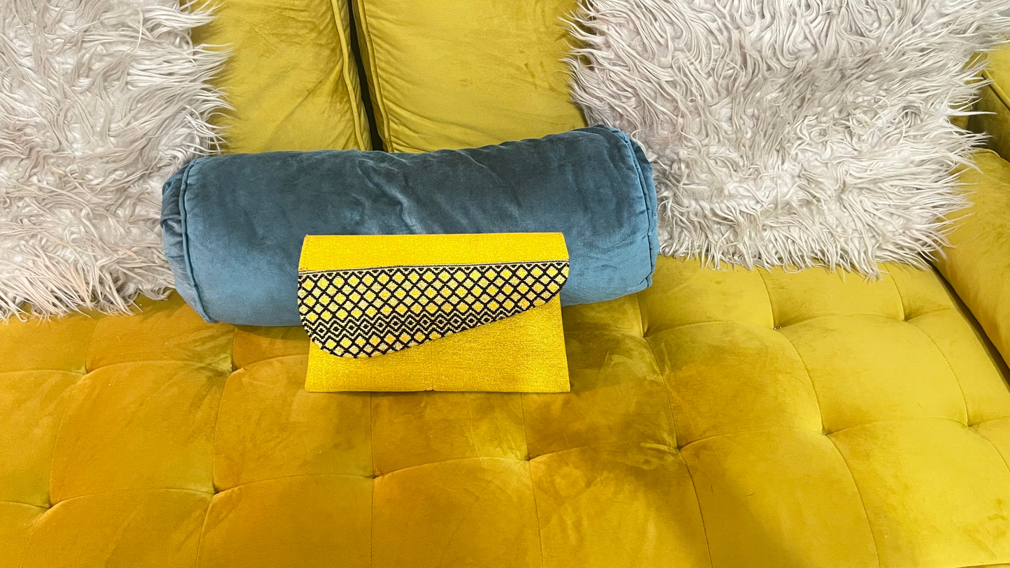 Yellow/Black Clutch